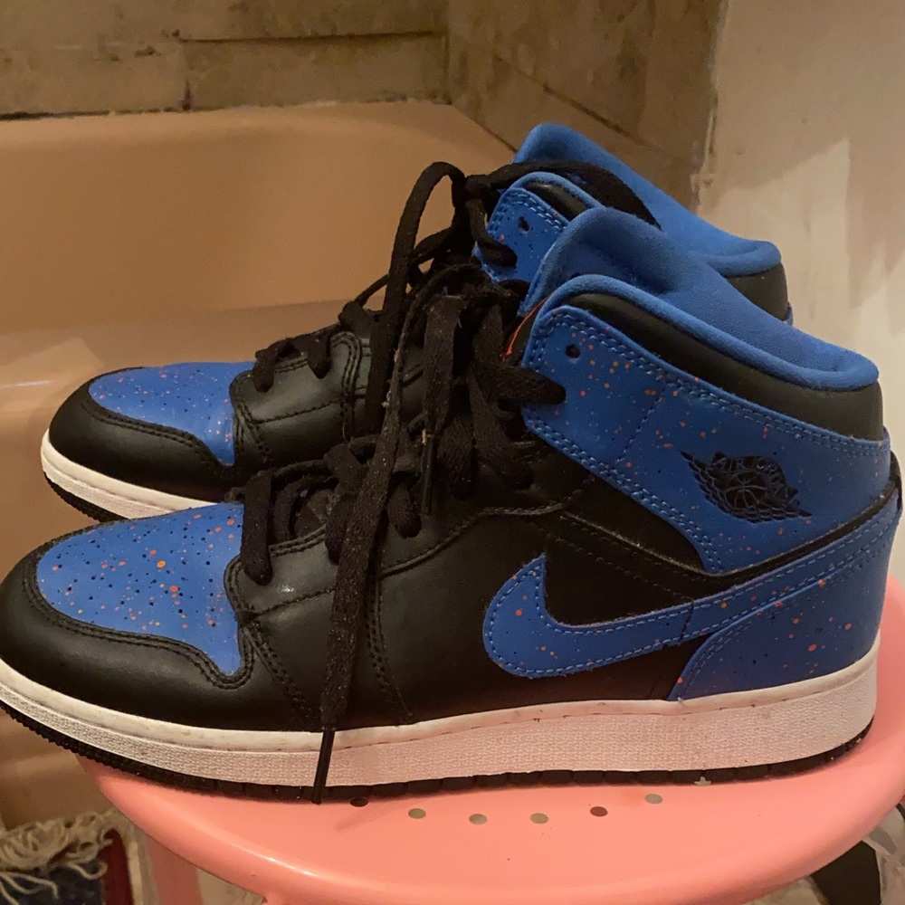 Air Jordan 1 Mid 'Royal Splatter